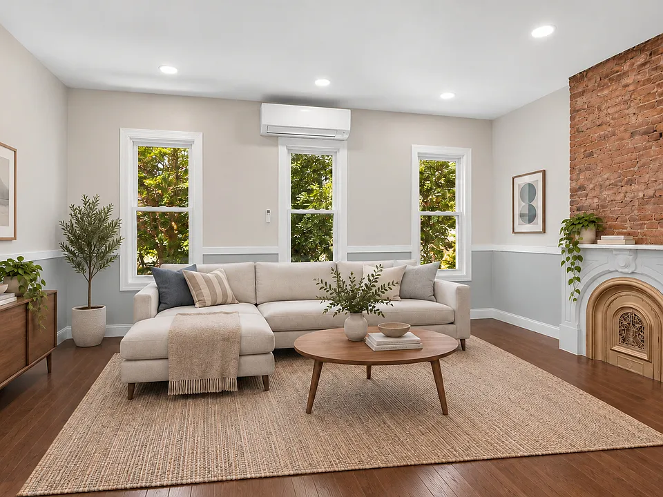 89 Stanhope St #2