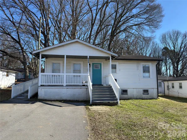 2431 Carmine St, Charlotte, NC 28206