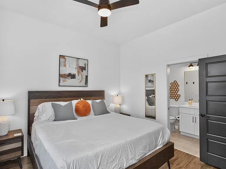 738 Douglas Ave #12 — Photo 36
