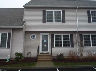 142 Briar Ln, Norwich, CT 06360
