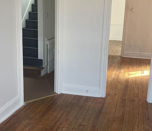 5th image of 1124 W Market St Floor 2