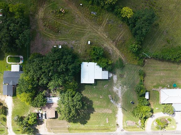 2nd image of 349 E N Hwy #94