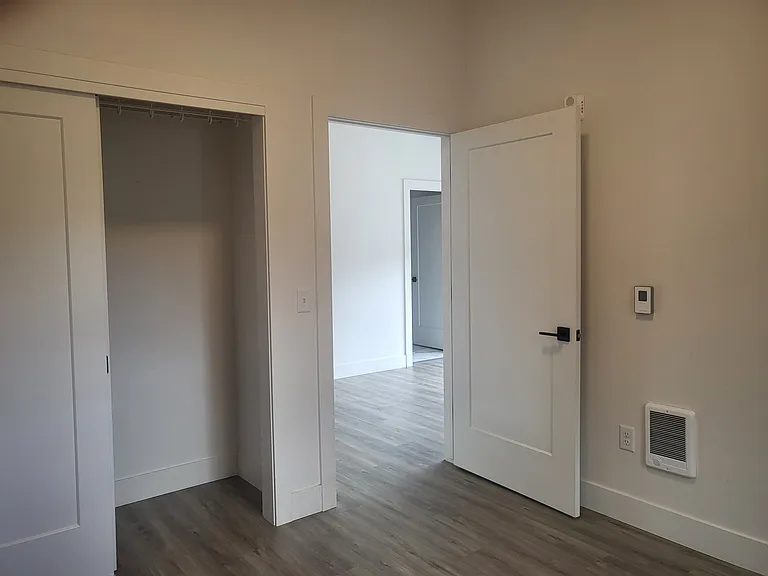 3215 S Russell St #101 — Photo 4