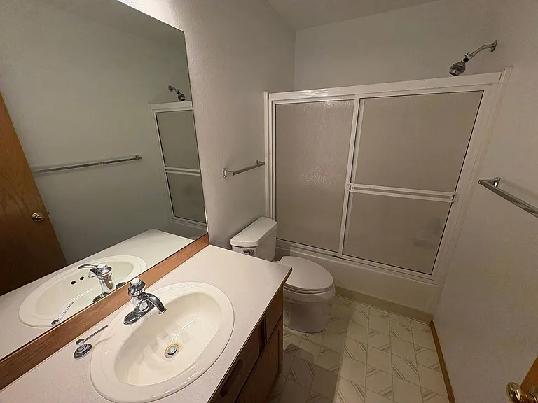3519 G Ave — Photo 14