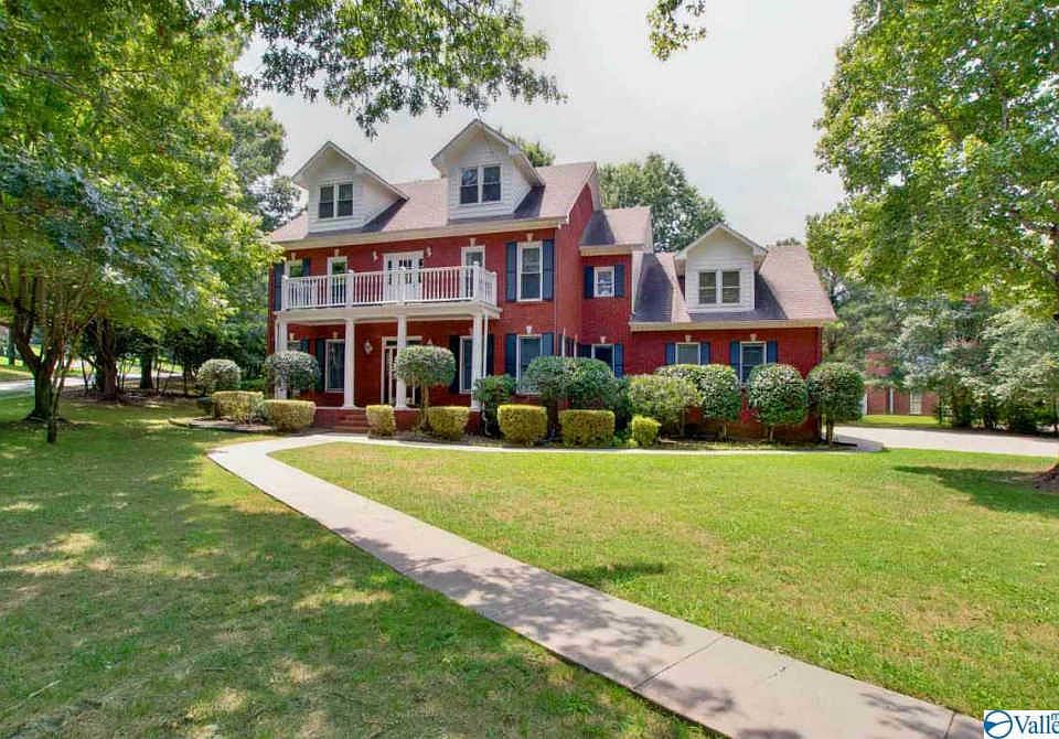 1st image of 2726 Treyburne Ln SE
