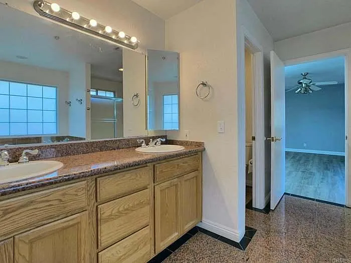 10143 Carreta Dr — Photo 25