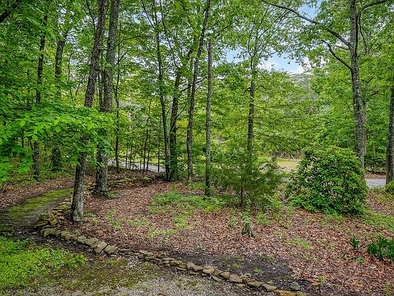29th image of 1263 Ridge Rd W