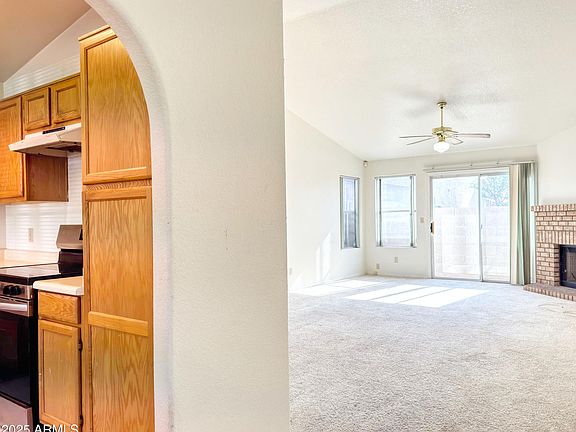 4th image of 1836 N STAPLEY Drive #150