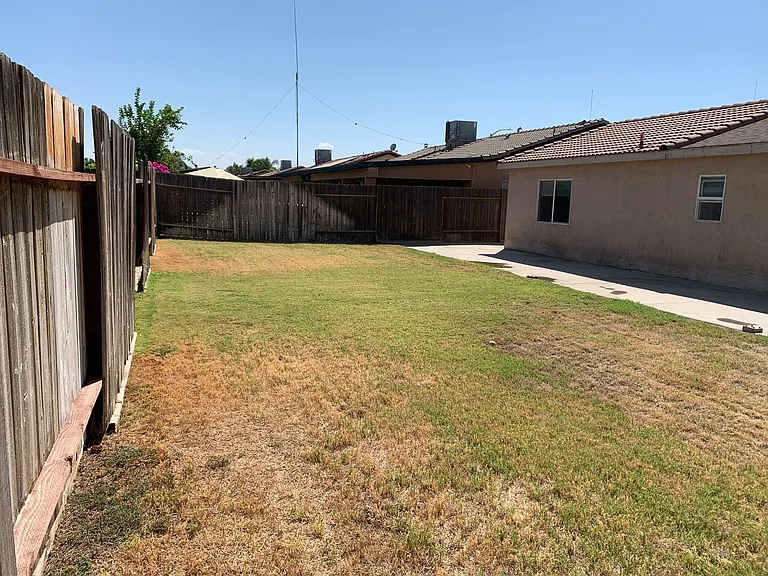 5404 El Palacio Dr — Photo 28
