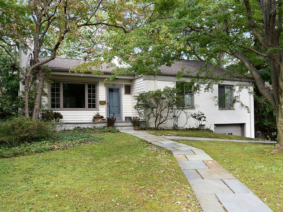 1st image of 23 Oakdale Dr