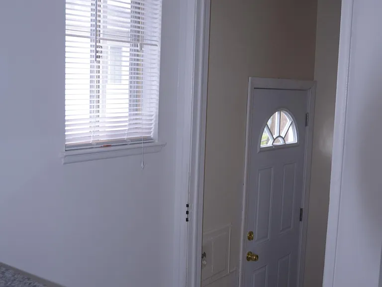 3138 Oakshire Ave — Photo 11