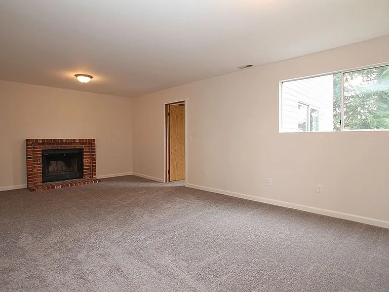 12526 NE 166th St — Photo 7
