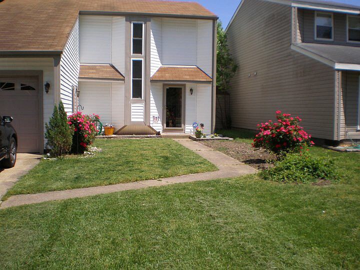 1st image of 1622 Mill Oak Dr