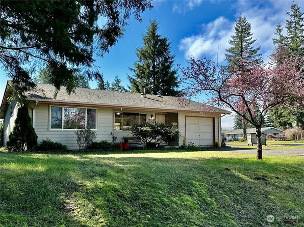 790 Robinhood Loop, Forks, WA 98331