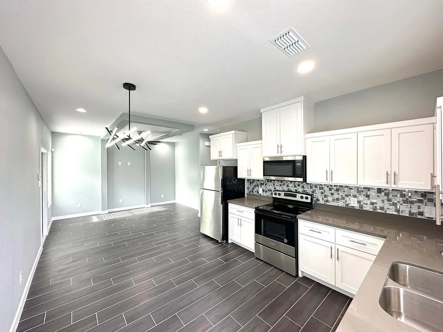 3200 S Colt Ln — Photo 3
