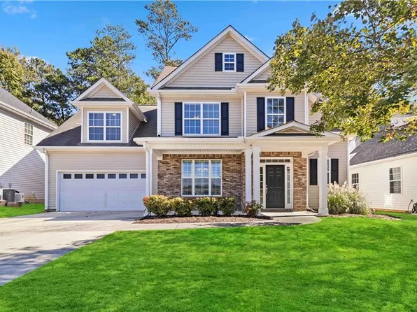 310 Millbrook Village Dr, Tyrone, GA 30290
