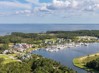 325 E Harborside Rd, Oriental, NC 28571