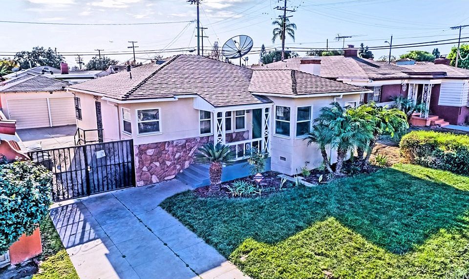 1st image of 3016 W 81st St
