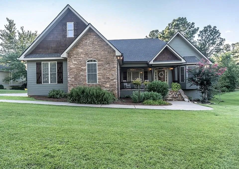 1st image of 291 Greystone Dr