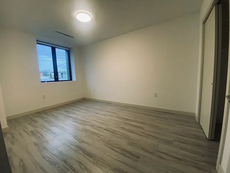 14-50 110th St #2 — Photo 16