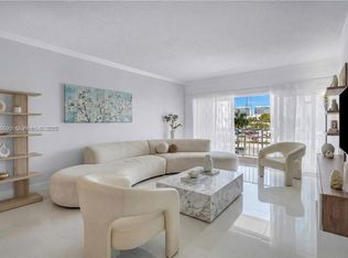 500 Bayview Dr APT 231, Sunny Isles Beach, FL 33160