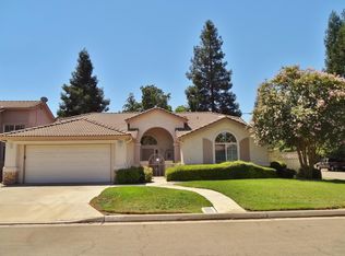 6045 W Alluvial Ave, Fresno, CA