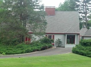 11 Jackson Ct, Ridgefield, CT 06877