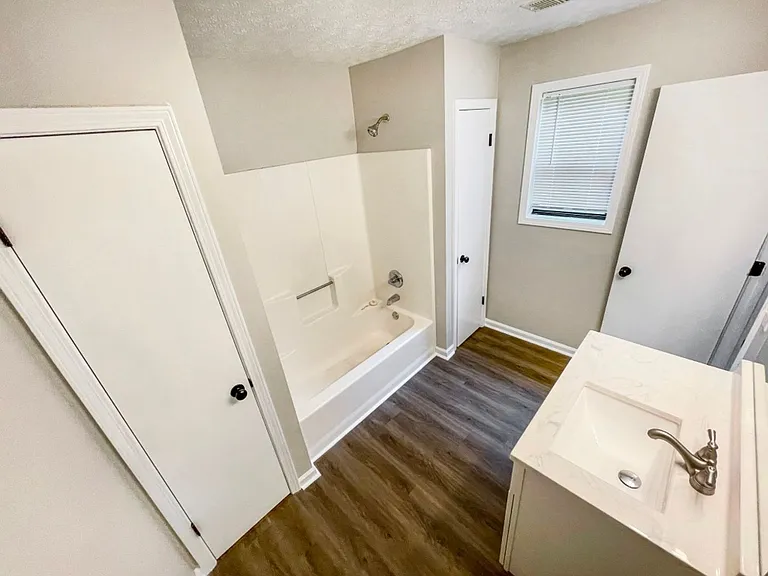 4800 Chasebrook Dr — Photo 20