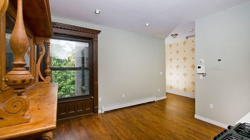 1st image of 130 New York Ave #B3