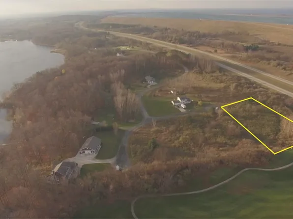 5488 W Golfside Dr, Ludington, MI 49431