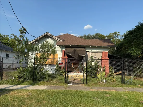 2316 Everett St, Houston, TX 77009