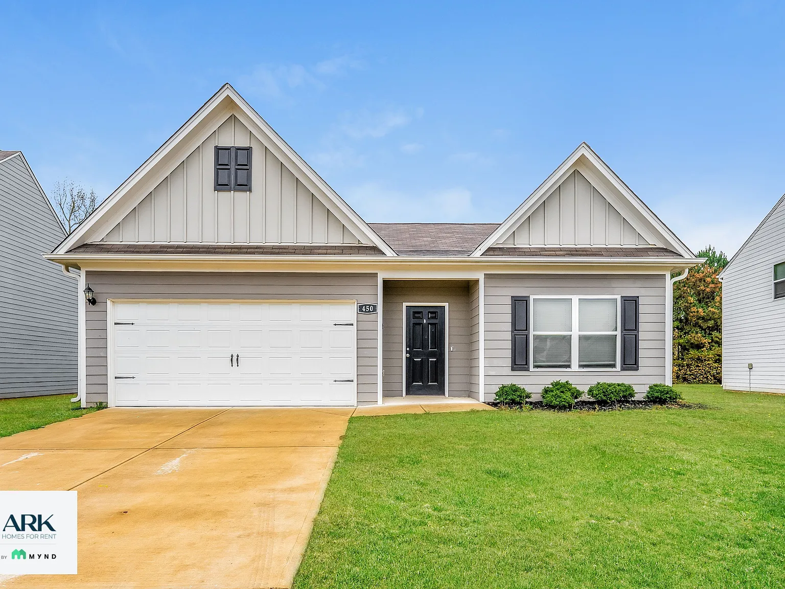 3 bed, 2.0 bath, 1601 sqft, $1,435 — Photo 1