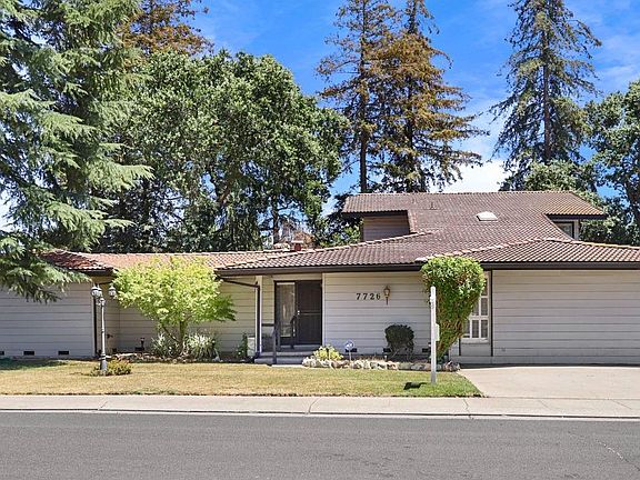 4th image of 7726 Park Woods Dr