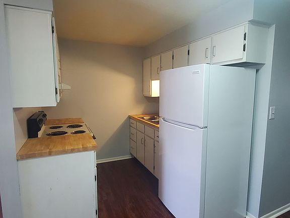 2nd image of 1105 Rivermet Ave #17