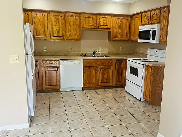 2699 Debbie Ln — Photo 17