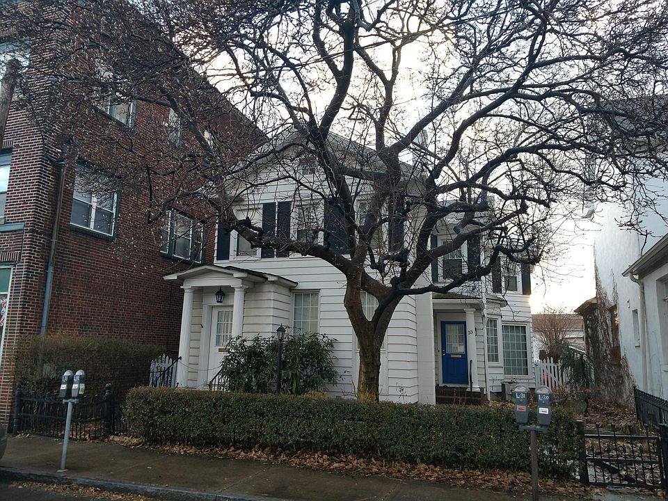 1st image of 33 E South St