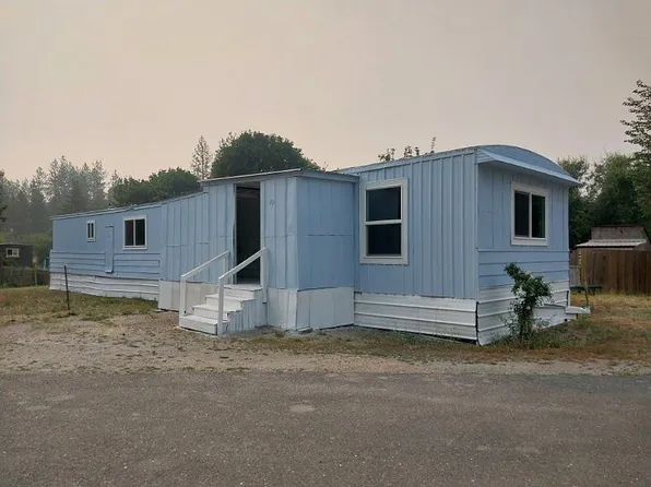 1190 W Old Kettle Rd Trailer 10, Kettle Falls, WA 99141