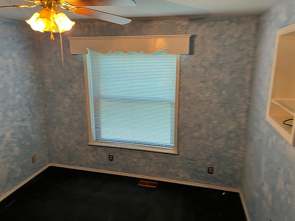 5th image of 501 Winston Dr