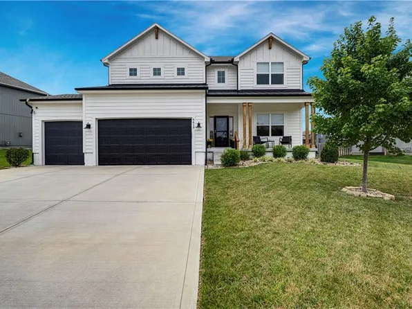 6613 NW 106th St, Kansas City, MO 64154