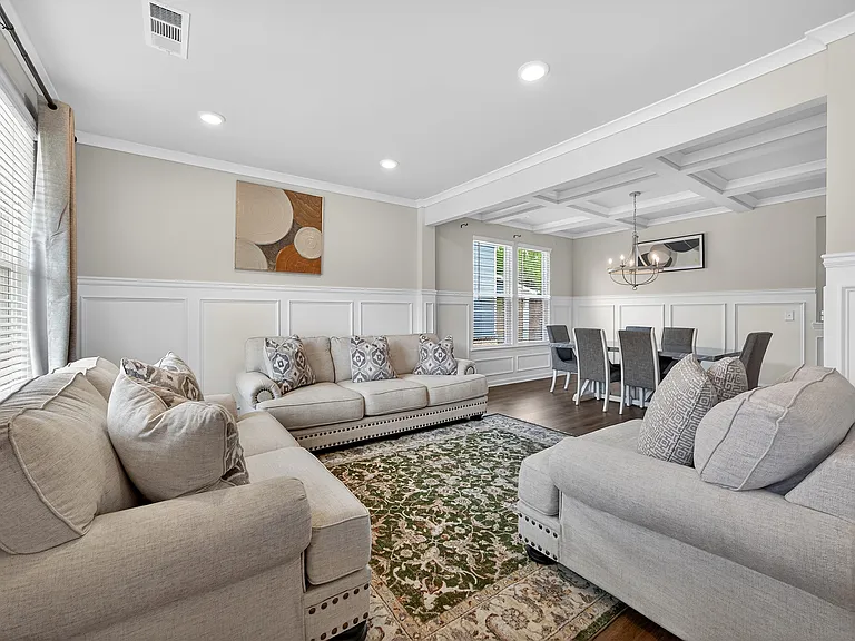 3129 Thicket Ln — Photo 3