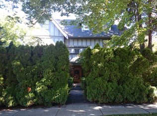 1212 21st Ave E, Seattle, WA 98112