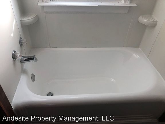 5th image of 2903 Tampa Ave