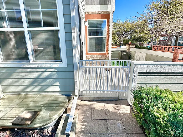 12828 Jasmine St #F — Photo 29