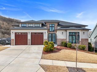 574 Clingmans Ln, Chattanooga, TN 37419