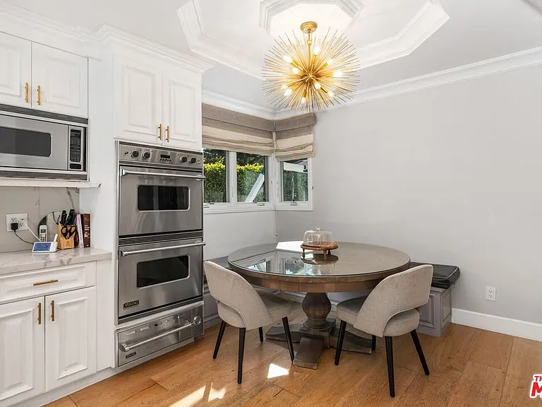2120 San Ysidro Dr — Photo 15