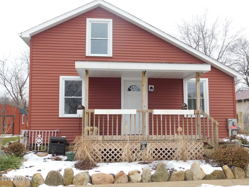 1st image of 315 W Pearl St