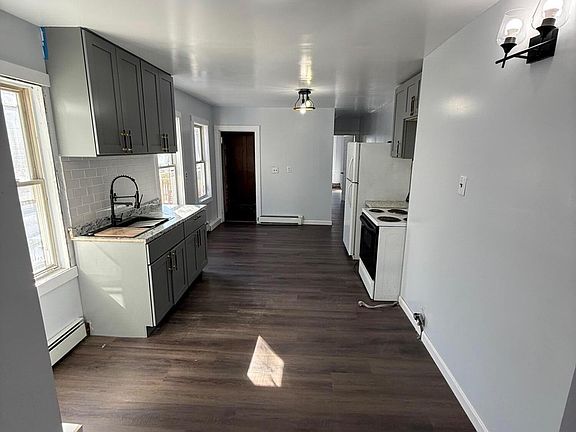 3rd image of 125 Pierce Street