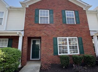 3023 London View Dr, Murfreesboro, TN 37128