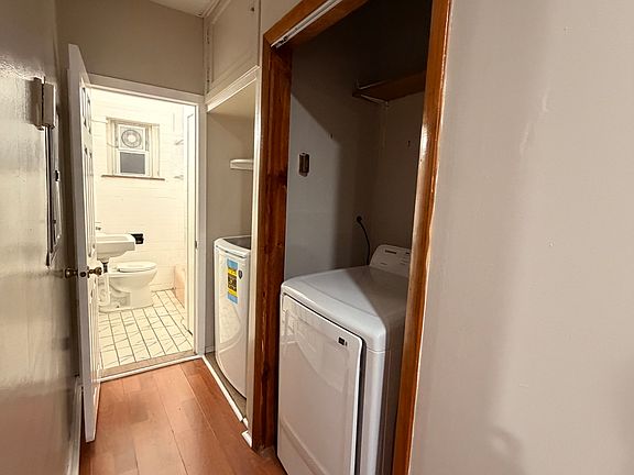 5th image of 2340 S Hemberger St Floor 2