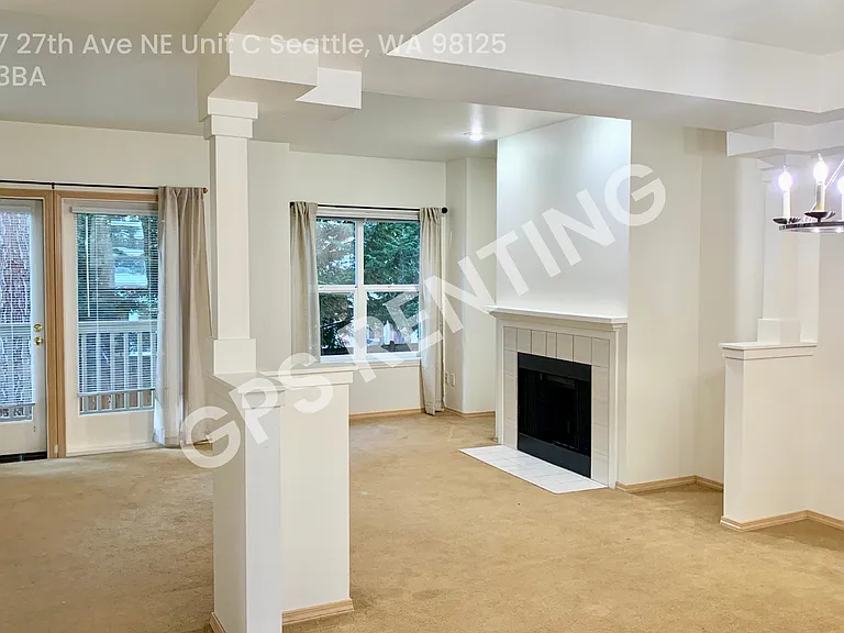 12527 27th Ave NE #C — Photo 8